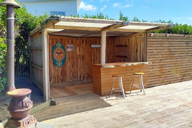 Photo of property in 11 Te Whai Street, Mangawhai Heads, Mangawhai, 0505