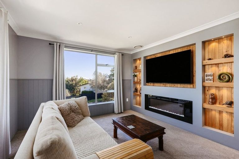 Photo of property in 20 Arawata Avenue, Welcome Bay, Tauranga, 3112