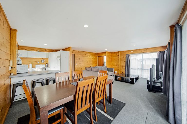 Photo of property in 32a Cargill Street, Papakura, 2110