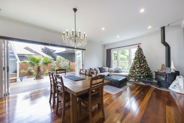 Photo of property in 232 Victoria Avenue, Hokowhitu, Palmerston North, 4410