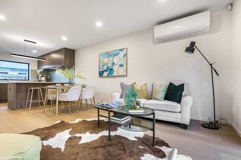 Photo of property in 5/36 Edmonton Road, Henderson, Auckland, 0612