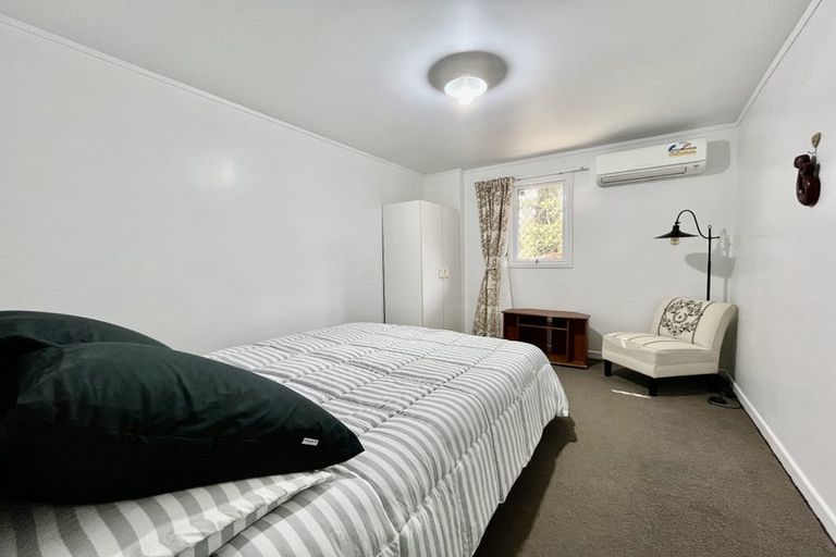 Photo of property in 277 Konini Road, Titirangi, Auckland, 0604