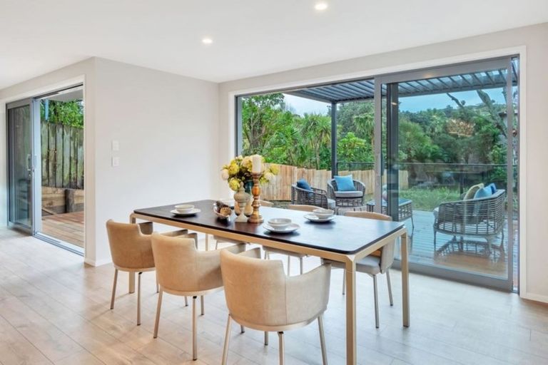 Photo of property in 1a Lyons Avenue, Murrays Bay, Auckland, 0630