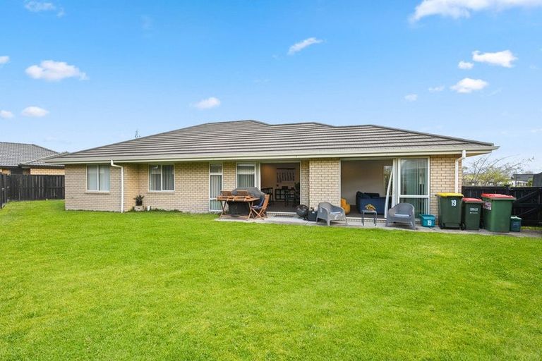 Photo of property in 19 Ladeira Place, Fitzroy, Hamilton, 3206