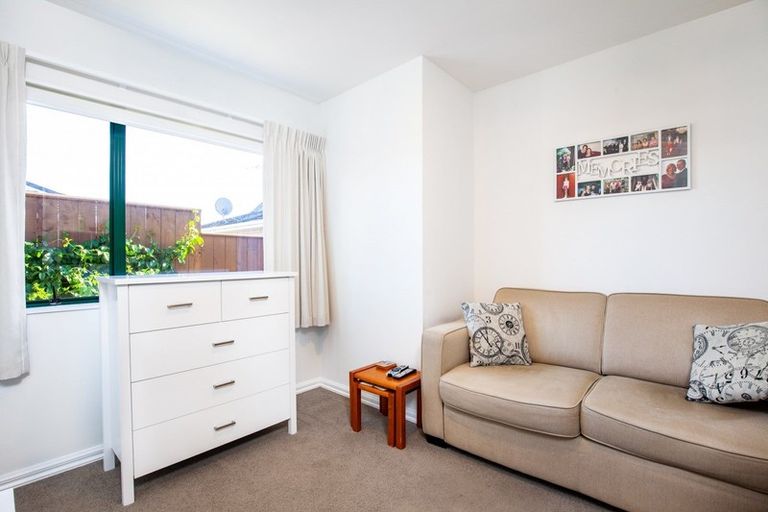 Photo of property in 4a Vogel Street, Fitzroy, New Plymouth, 4312