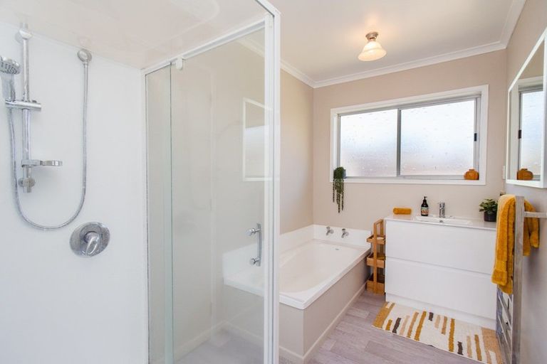 Photo of property in 7 Wychwood Crescent, Springfield, Rotorua, 3015