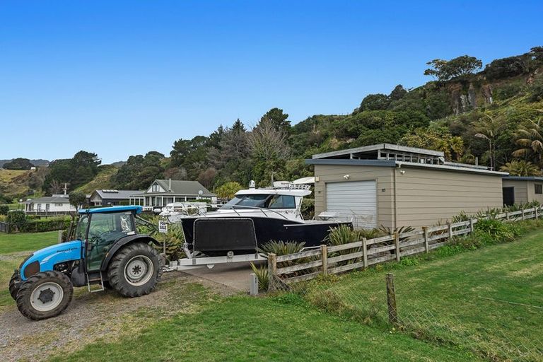 Photo of property in 21 Orete Point Road, Waihau Bay, Te Kaha, 3199
