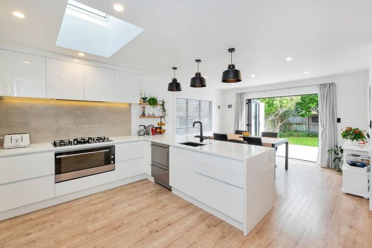 Photo of property in 1/52 Jutland Road, Hauraki, Auckland, 0622