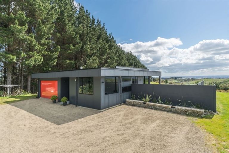 Photo of property in 69 County Heights Drive, Aokautere, Palmerston North, 4471