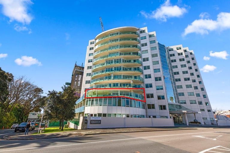 Photo of property in 1/6d Durham Street, Tauranga, 3110