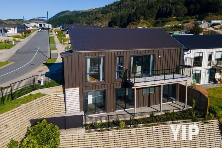 Photo of property in 36 Hokioi Drive, Kenepuru, Porirua, 5022