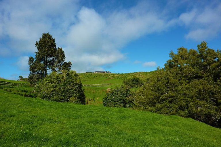 Photo of property in 371 Kaipikari Road, Urenui, 4375