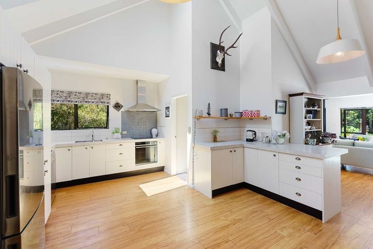 Photo of property in 34 Horopito Road, Waikanae, 5036