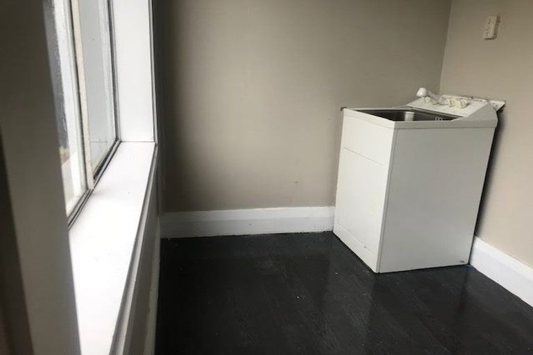 Photo of property in 9 Park Street, Gore, 9710