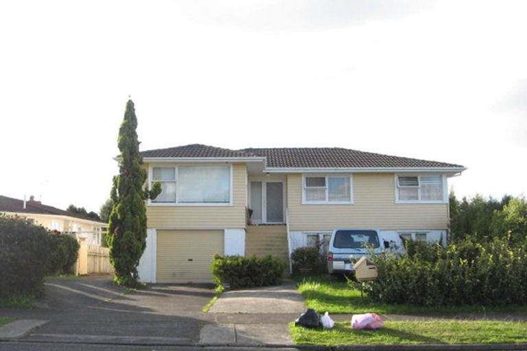 Photo of property in 76 Reeves Road, Pakuranga Heights, Auckland, 2010