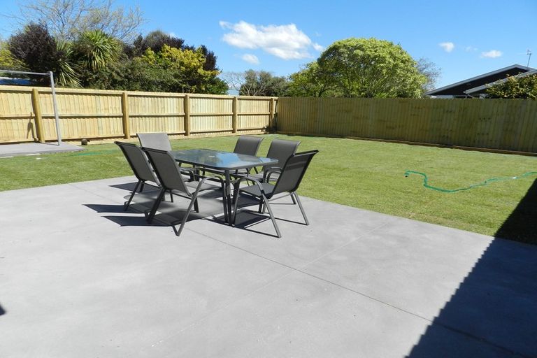 Photo of property in 92 Palmers Road, New Brighton, Christchurch, 8083