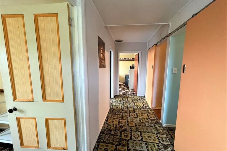 Photo of property in 7 Burns Street, Owaka, 9535