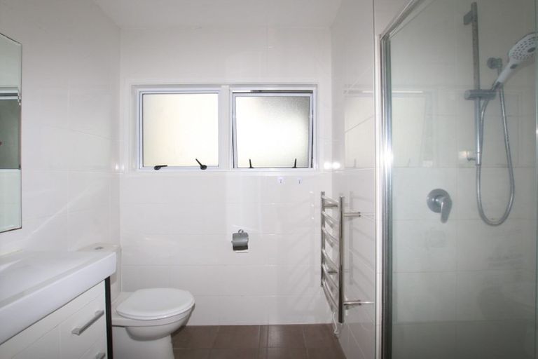 Photo of property in 36 Becroft Drive, Forrest Hill, Auckland, 0620