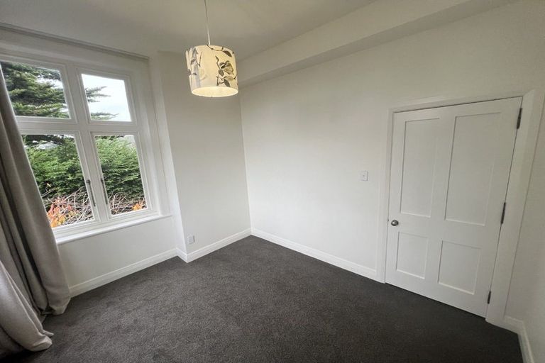 Photo of property in 16b Hadfield Terrace, Kelburn, Wellington, 6012