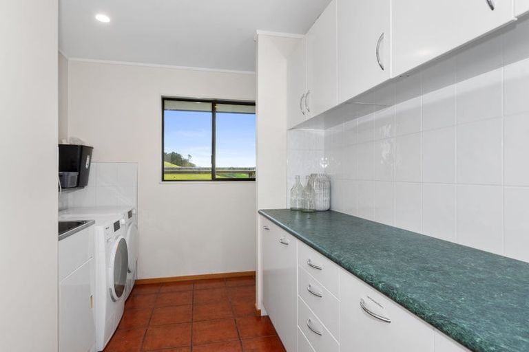 Photo of property in 18 Pataua Road North, Whareora, Whangarei, 0175