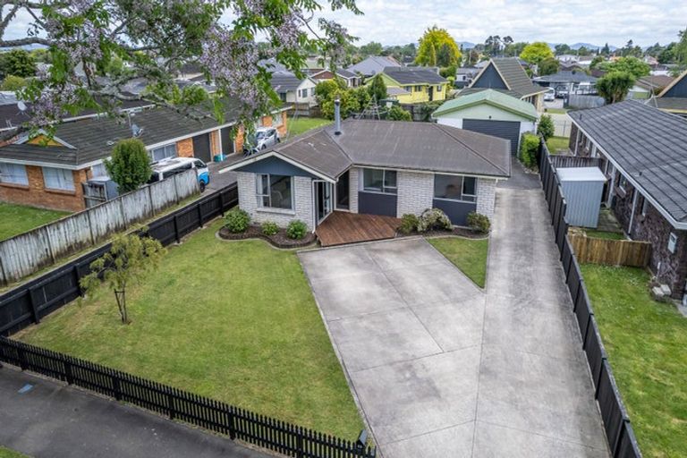 Photo of property in 32 Livingstone Avenue, Nawton, Hamilton, 3200