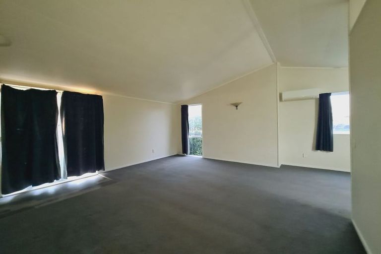 Photo of property in 15 Dalwood Grove, Highbury, Palmerston North, 4412