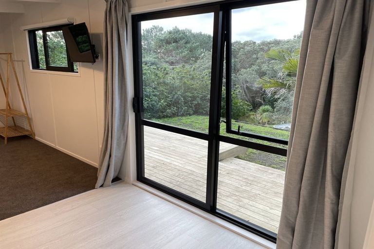 Photo of property in 419 Motutara Road, Muriwai, Waimauku, 0881
