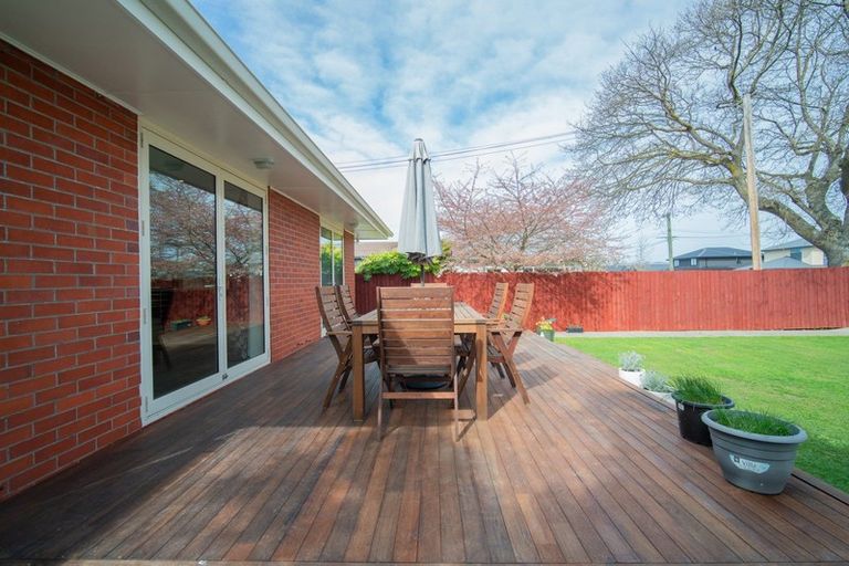 Photo of property in 23 Colwyn Street, Bryndwr, Christchurch, 8053