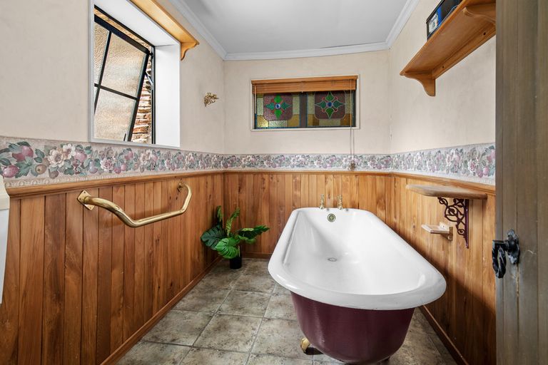 Photo of property in 21 Dunstan Street, Clyde, 9330