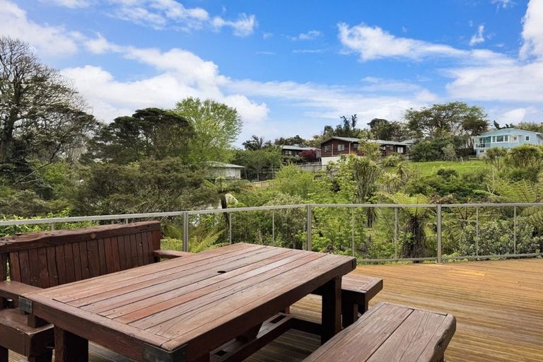 Photo of property in 2/57 Aeroview Drive, Beach Haven, Auckland, 0626