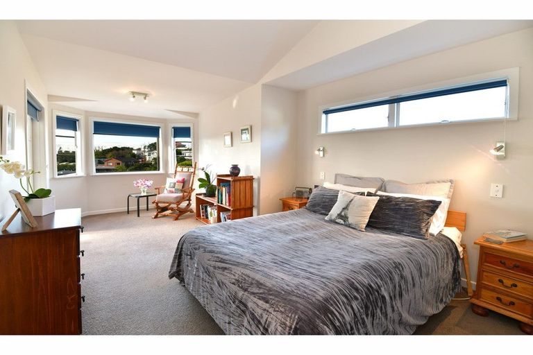 Photo of property in 9 Moffat Road, Red Beach, 0932