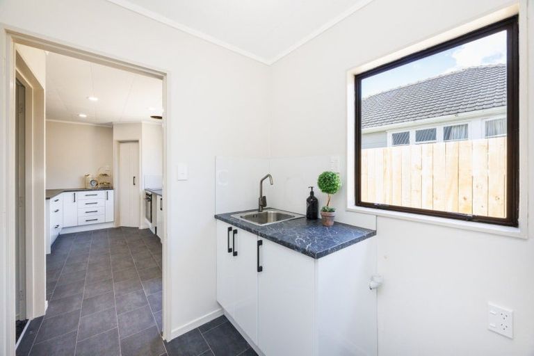 Photo of property in 4 Ngarimu Street, Roslyn, Palmerston North, 4414