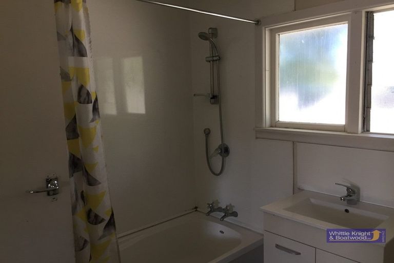 Photo of property in 4/9a Curletts Road, Sockburn, Christchurch, 8042