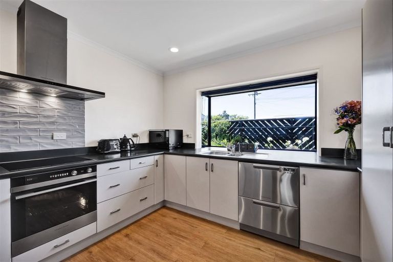 Photo of property in 11 Erin Street, Hawera, 4610