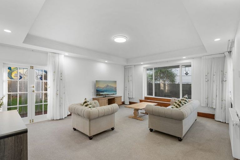 Photo of property in 31 Kotare Street, Fendalton, Christchurch, 8041