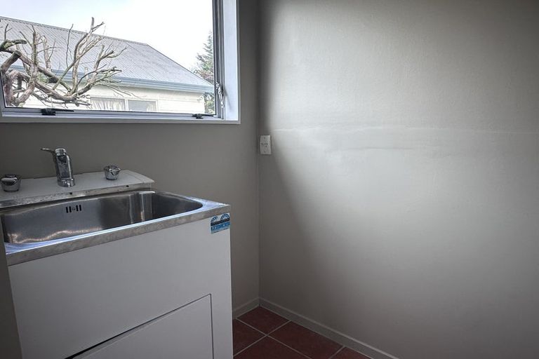 Photo of property in 1/1 Pateke Place, Bromley, Christchurch, 8062