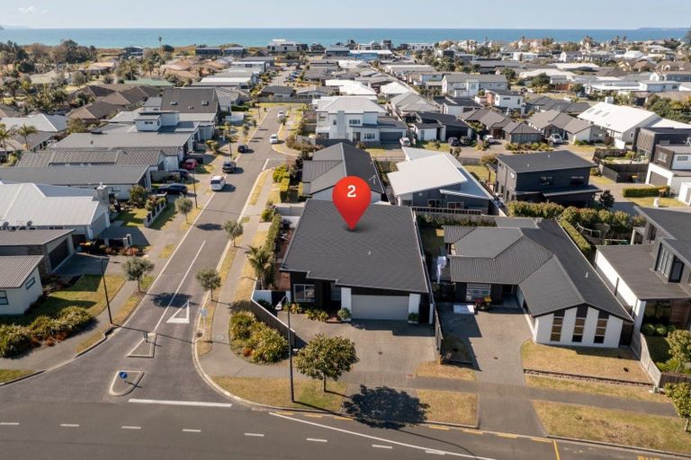 Photo of property in 2 Makura Drive, Papamoa Beach, Papamoa, 3118
