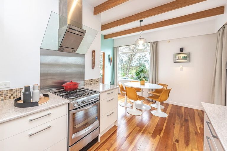 Photo of property in 22 Bristow Street, Saint Johns Hill, Whanganui, 4501