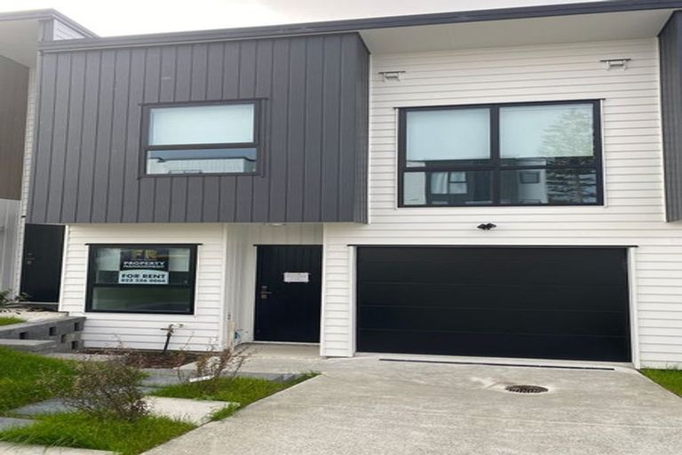 Photo of property in 6 Paina Crescent, Massey, Auckland, 0614