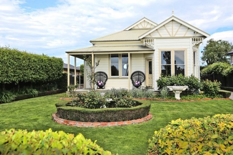 Photo of property in 100 Auckland Road, Greenmeadows, Napier, 4112