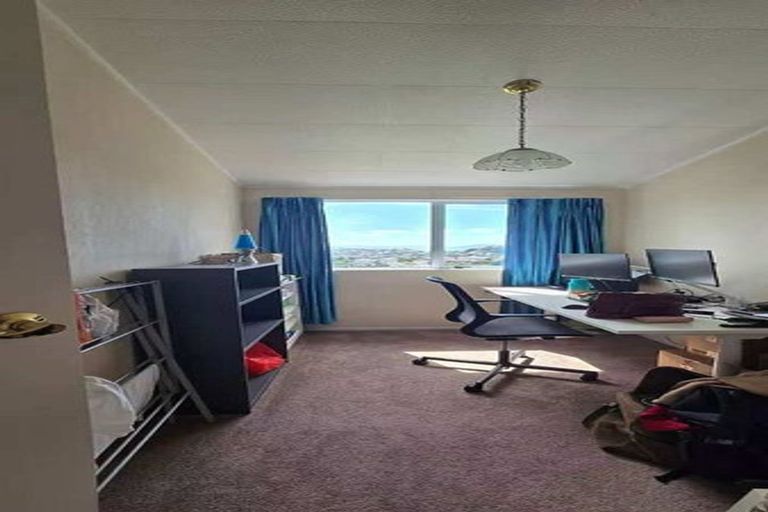 Photo of property in 6 Kekerenga Street, Strathmore Park, Wellington, 6022