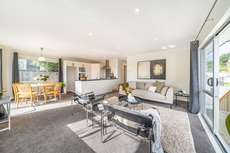 Photo of property in 10a Gaff Place, Whitby, Porirua, 5024