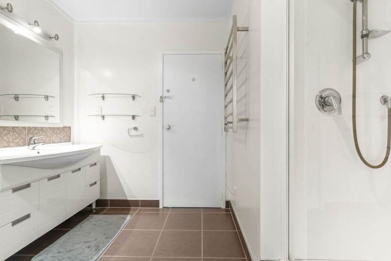 Photo of property in 1230 Alfriston Road, Alfriston, Manurewa, 2576