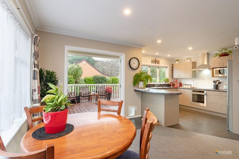 Photo of property in 15 Montgomery Crescent, Clouston Park, Upper Hutt, 5018