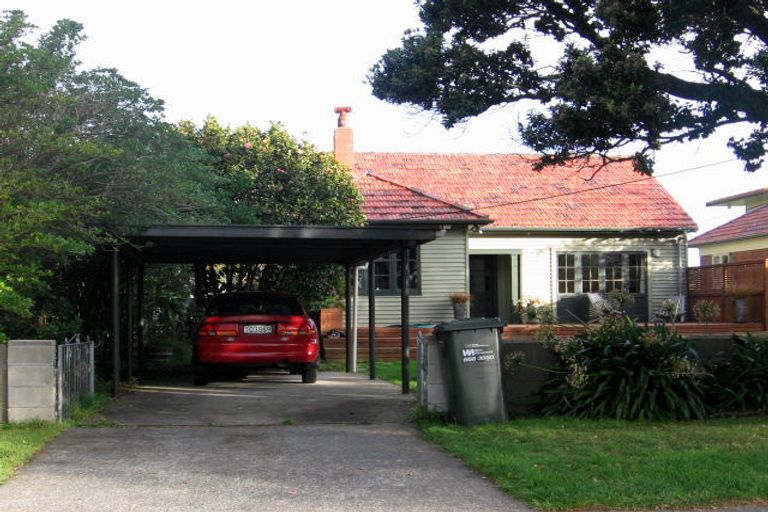 Photo of property in 63 Riverside Drive, Waiwhetu, Lower Hutt, 5010