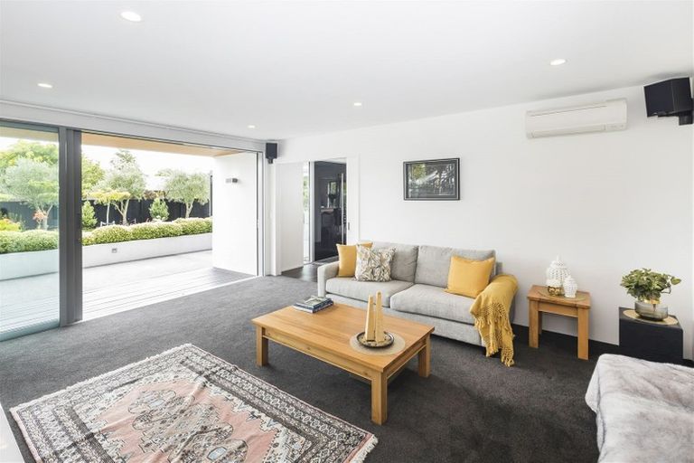 Photo of property in 12 Carnaby Close, St Albans, Christchurch, 8052