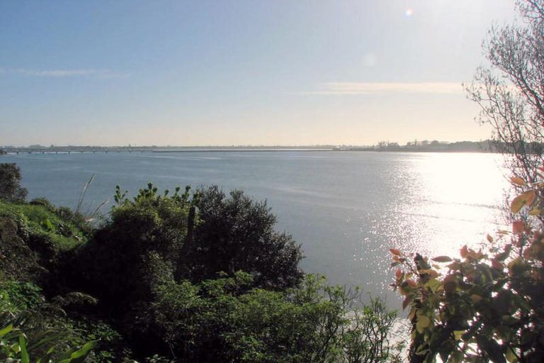 Photo of property in 2 Eleventh Avenue, Tauranga, 3110