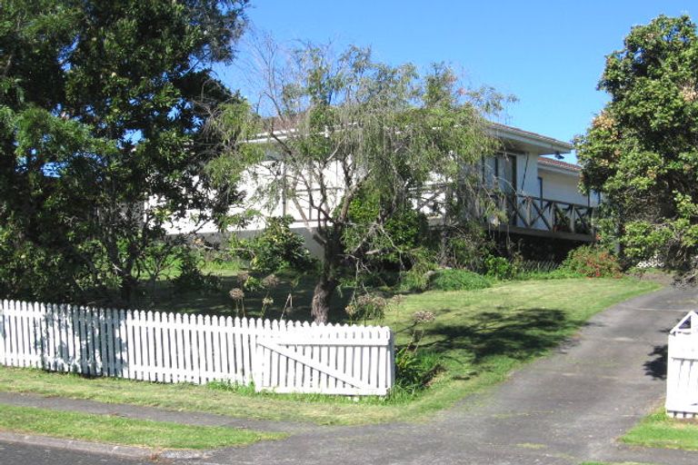 Photo of property in 31 Jandell Crescent, Bucklands Beach, Auckland, 2014