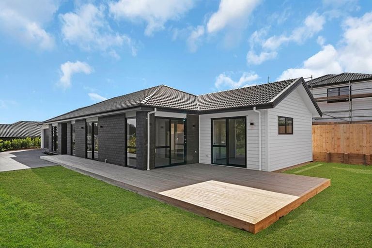 Photo of property in 26 Rongoa Maori Way, Pukekohe, 2120