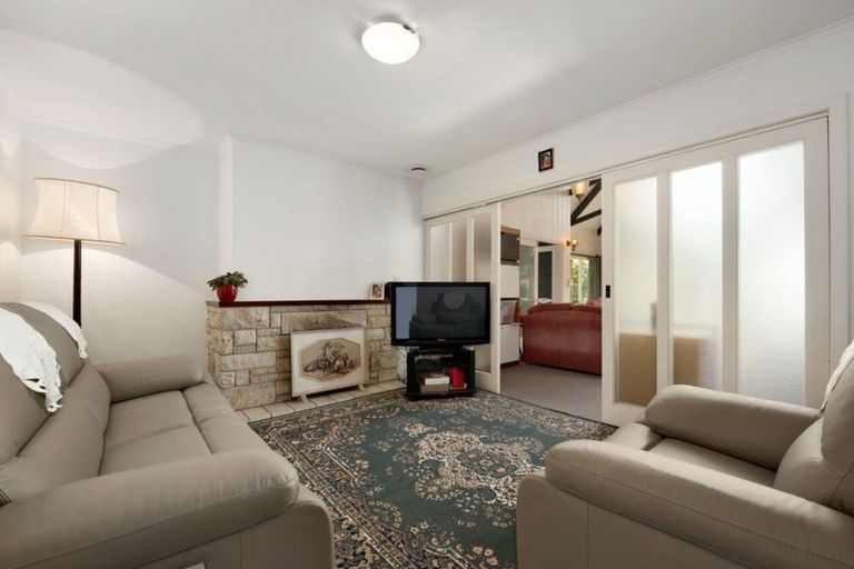 Photo of property in 3 Kapuranga Grove, Stokes Valley, Lower Hutt, 5019